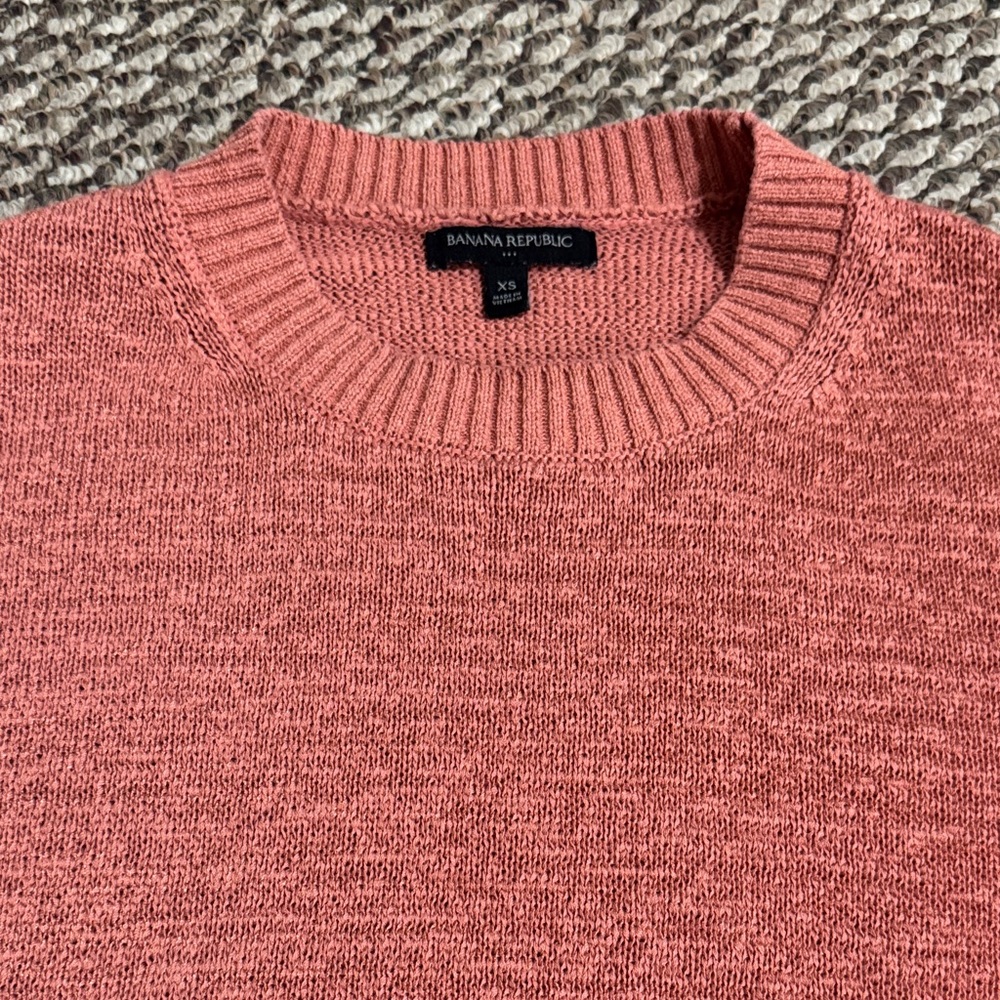 Banana Republic Coral Crew Neck Sweater - Picture 6 of 6